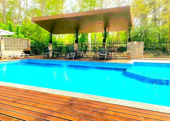 Park And Pool Apostolovi Apartament *