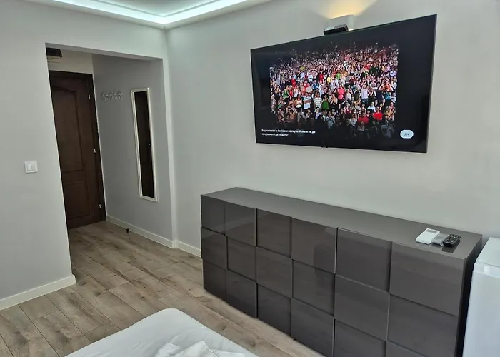 Park And Pool Apostolovi Apartament *